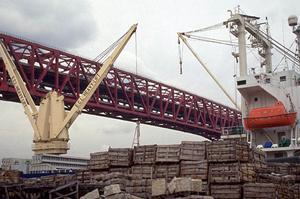 マイクロホンメーカーのShureを扱っています