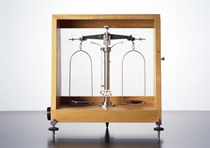 暑い夏を快適に乗り切る！ミストファンの効果と選び方完全ガイド